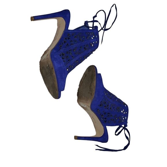 Gianni Bini Perforated Blue Suede Stiletto Peep Toe Bootie Size 7 - Picture 4 of 5